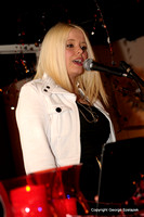MAGDA KAMINSKI, singer